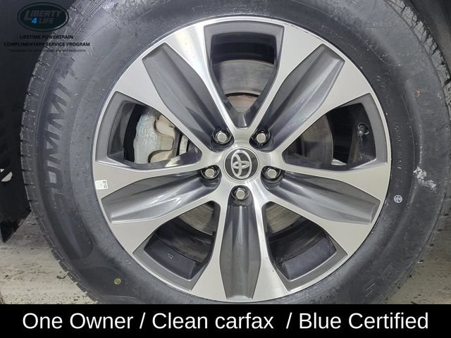 Used 2025 Toyota Highlander XLE AWD/4WD image 10