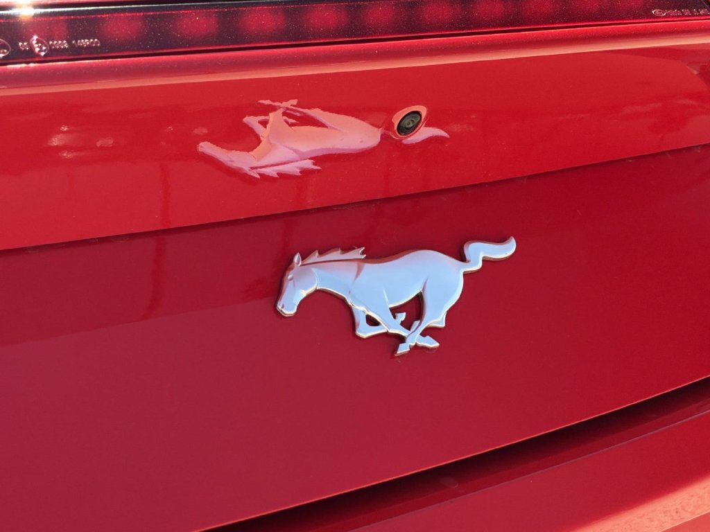 Certified 2024 Ford Mustang Convertible RWD image 9