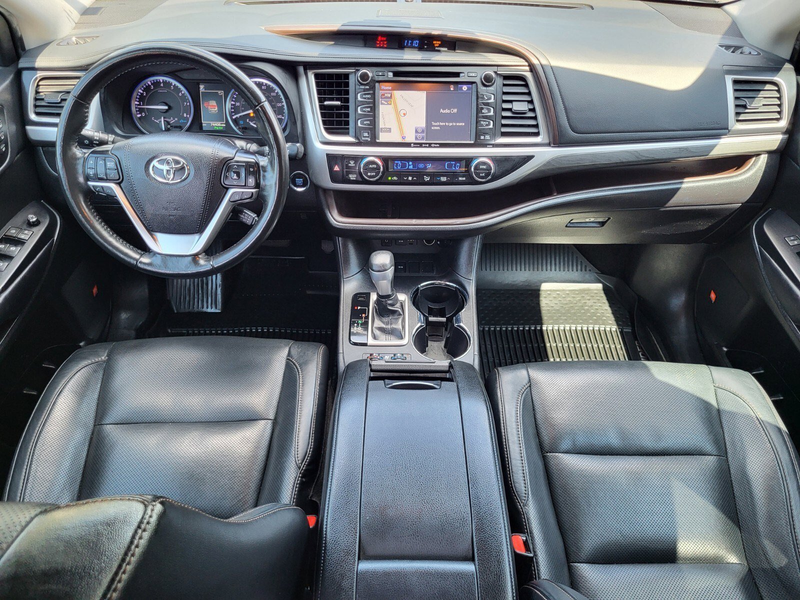 Used 2019 Toyota Highlander Limited Platinum FWD image 12