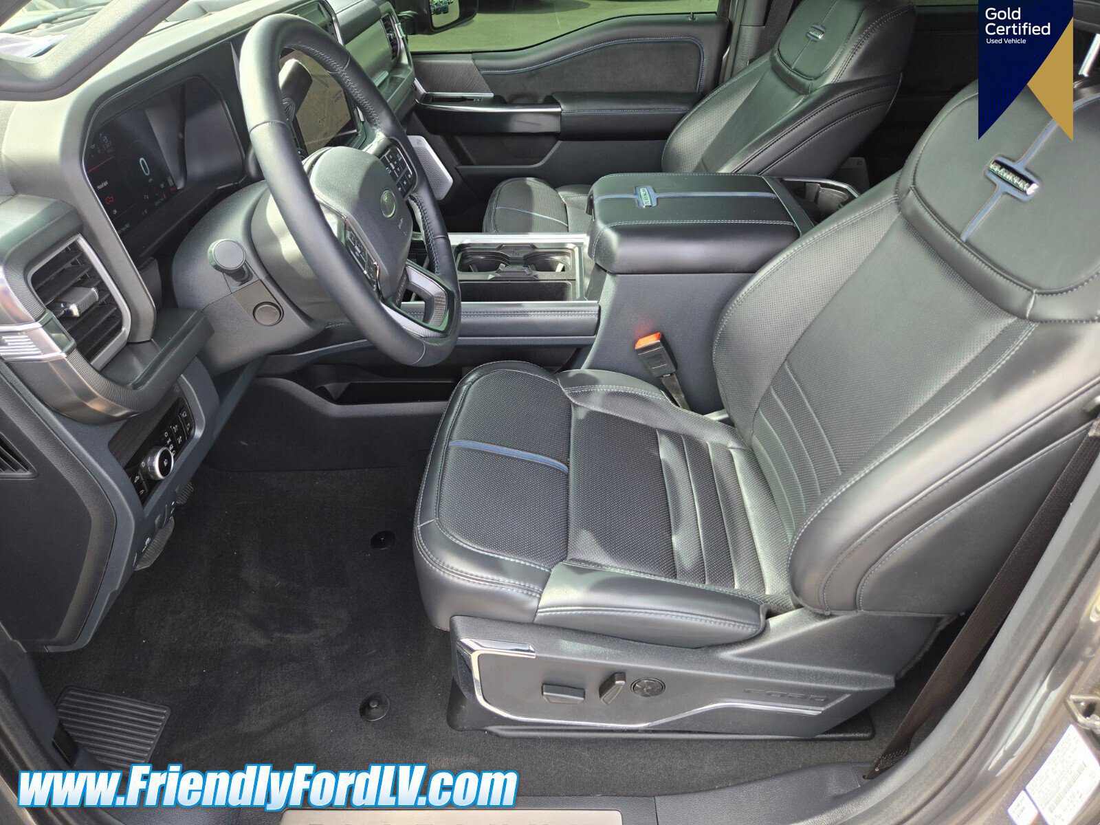 Certified 2025 Ford F350 Platinum w/ FX4 Off-Road Package image 8