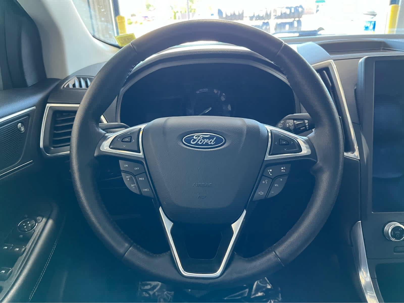 Certified 2022 Ford Edge Titanium AWD/4WD image 16