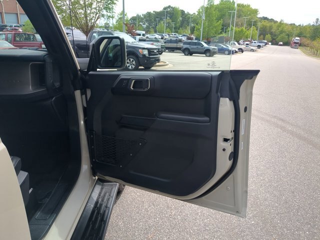 Certified 2025 Ford Bronco Outer Banks AWD/4WD image 34