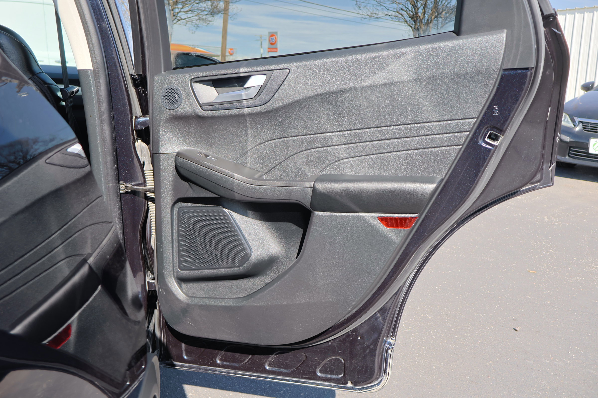 Certified 2021 Ford Escape Titanium w/ Titanium Elite Package image 30