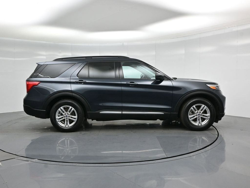 Certified 2022 Ford Explorer XLT image 28