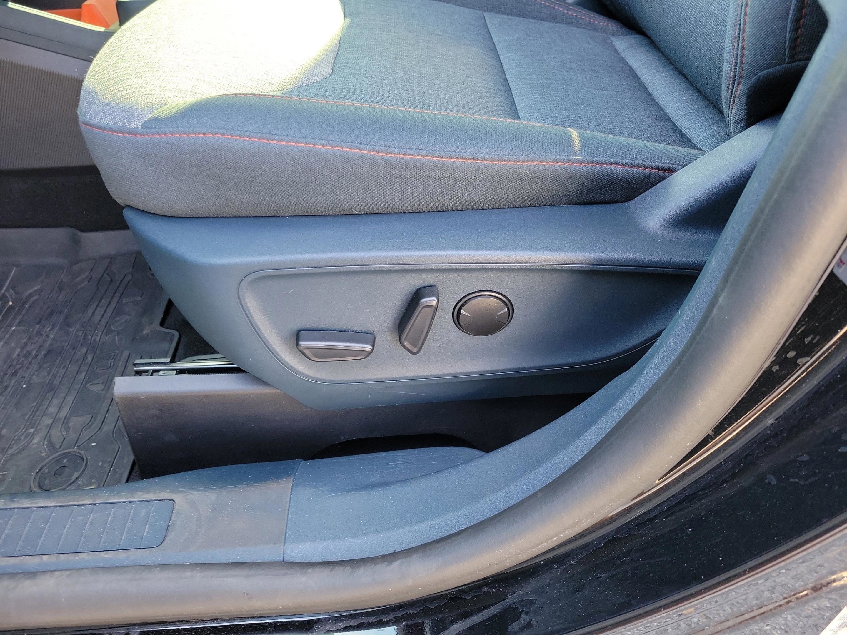 Certified 2024 Ford Maverick XLT w/ XLT Luxury Package image 8