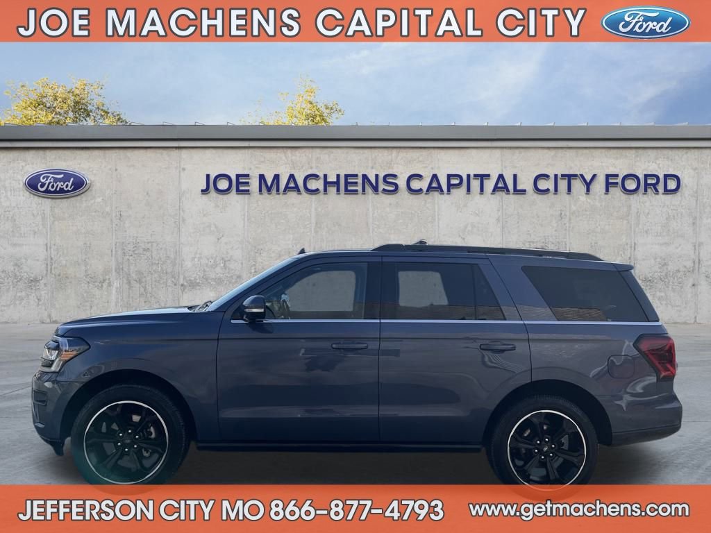 Certified 2023 Ford Expedition Limited image 3