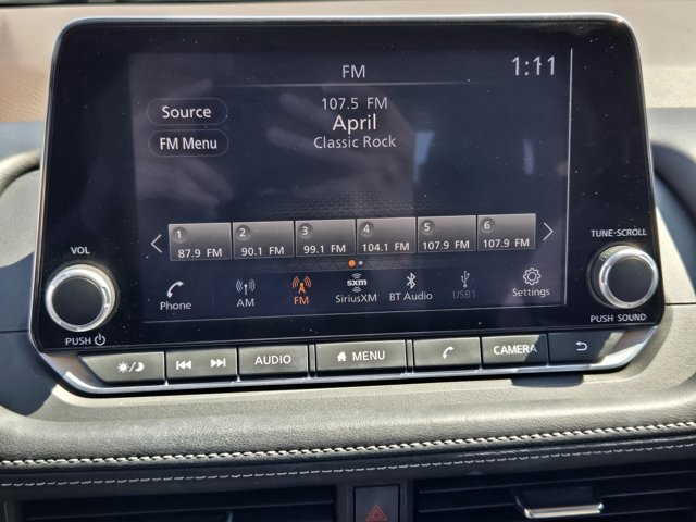 Used 2023 Nissan Rogue SV image 14