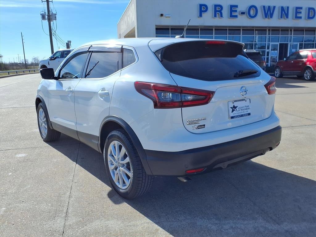 Used 2021 Nissan Rogue Sport S image 4