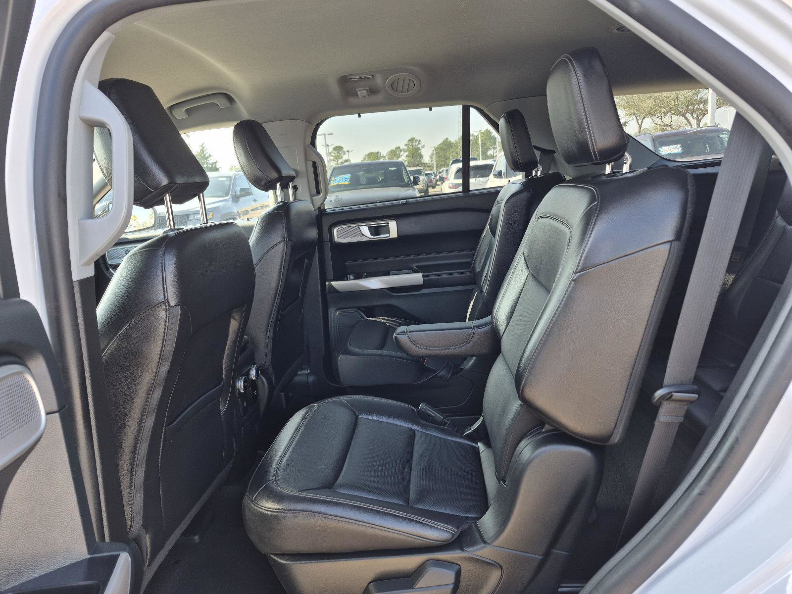 Certified 2023 Ford Explorer Limited w/ Equipment Group 301A image 32