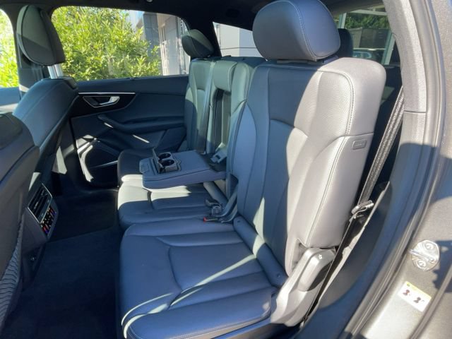 Used 2025 Audi Q7 3.0T Premium Plus w/ Premium Plus Package AWD/4WD image 38