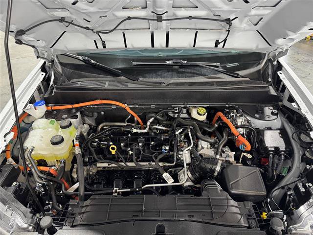 Certified 2025 Ford Maverick Lariat AWD/4WD image 37
