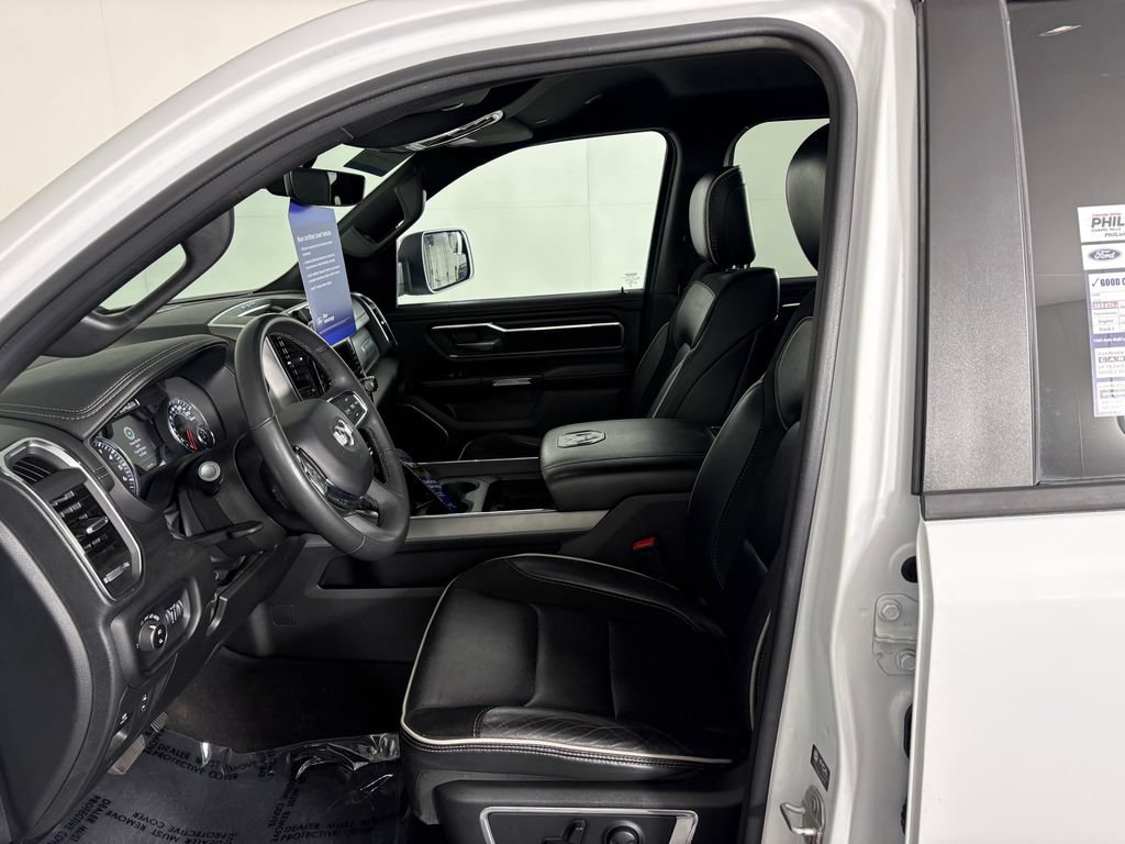 Used 2025 RAM 1500 Laramie AWD/4WD image 12
