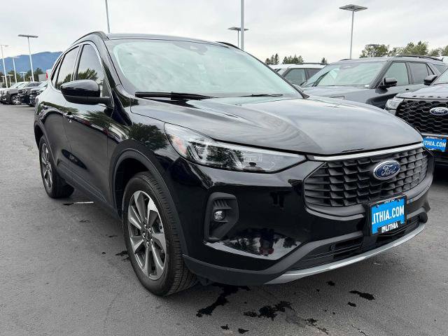 Certified 2025 Ford Escape Platinum AWD/4WD image 4
