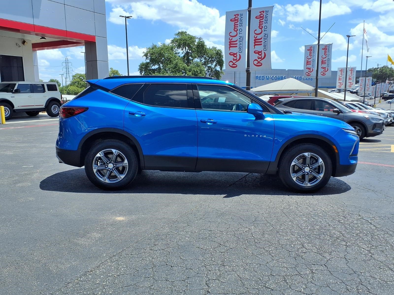 Used 2024 Chevrolet Blazer LT w/ Convenience Package FWD image 5