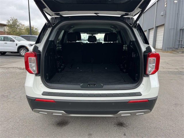 Certified 2022 Ford Explorer XLT w/ Equipment Group 202A image 12