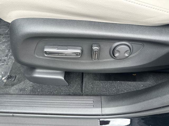 Used 2025 Honda CR-V EX-L image 27
