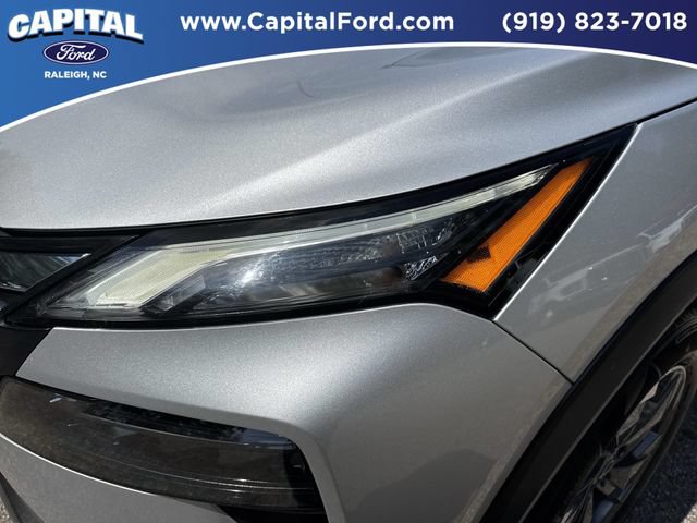 Used 2025 Nissan Rogue SV FWD image 11