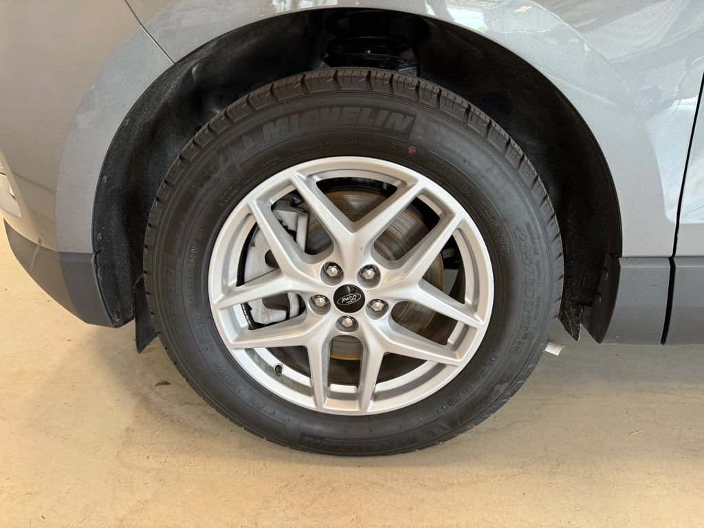 Certified 2024 Ford Edge SEL w/ Convenience Package AWD/4WD image 9