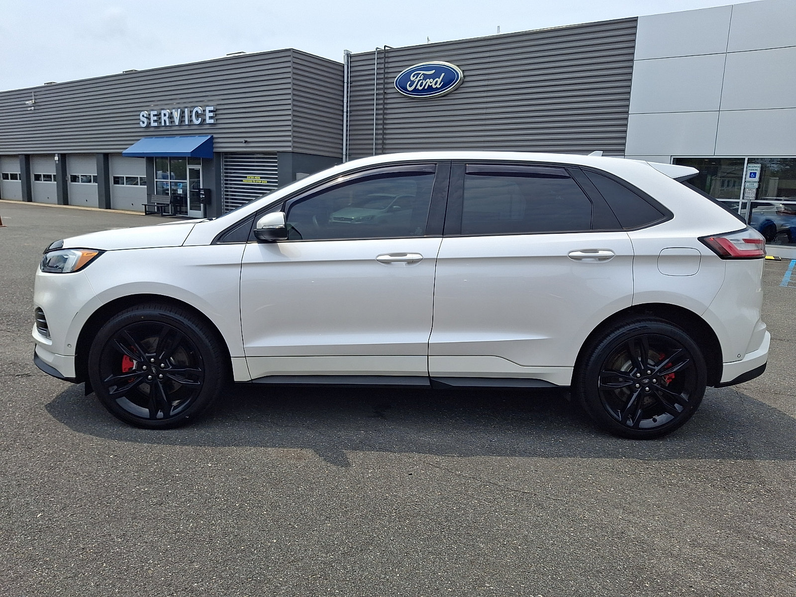 Certified 2019 Ford Edge ST w/ Equipment Group 401A AWD/4WD image 6