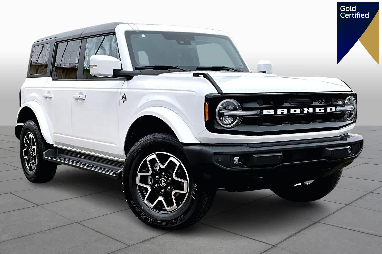 Certified 2025 Ford Bronco Outer Banks image 1