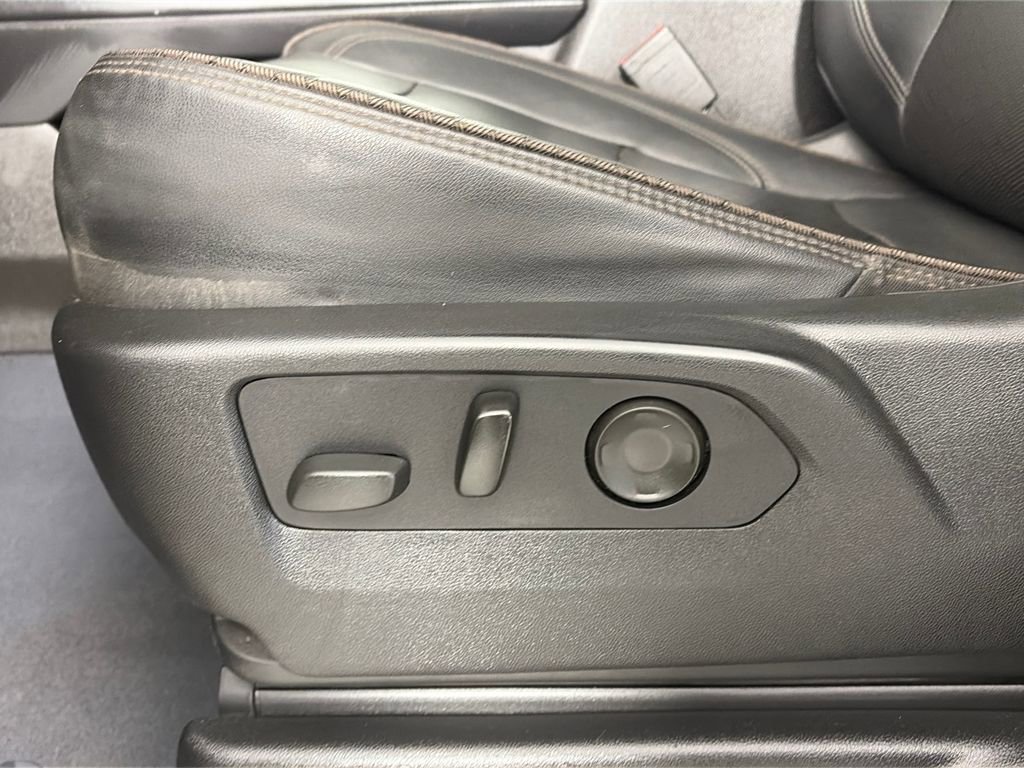 Used 2021 Chevrolet Suburban High Country image 27