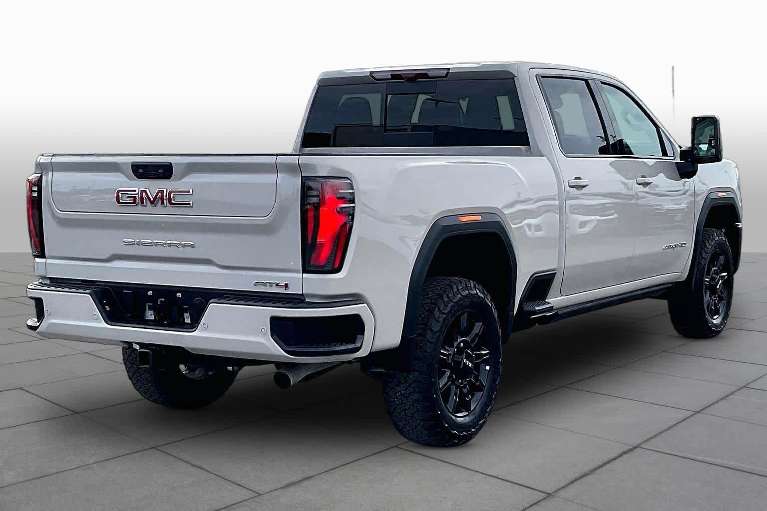 Used 2026 GMC Sierra 2500 AT4 w/ AT4 Premium Plus Package AWD/4WD image 13