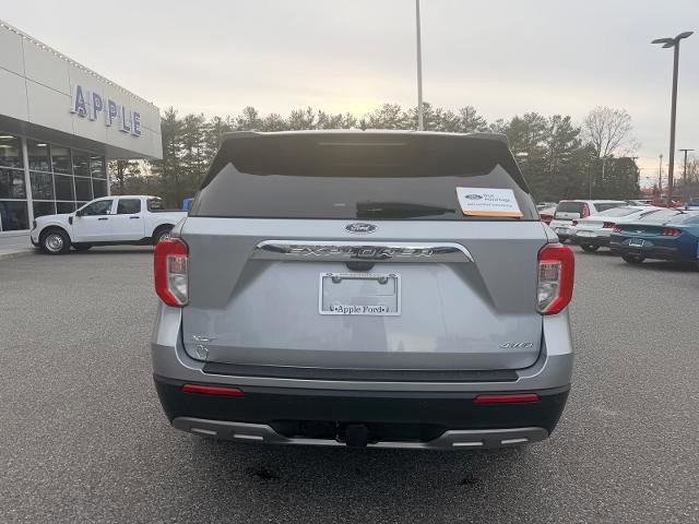 Certified 2022 Ford Explorer XLT w/ Equipment Group 202A image 4