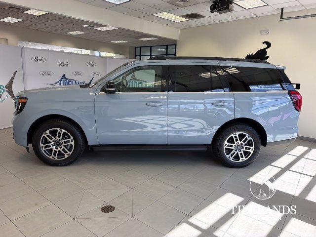 Certified 2025 Ford Expedition Active AWD/4WD image 5