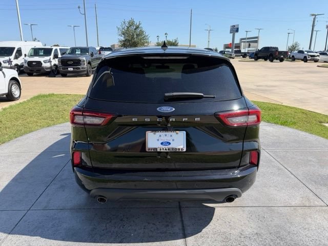 Certified 2023 Ford Escape ST-Line w/ Tech Pack #1 FWD image 5