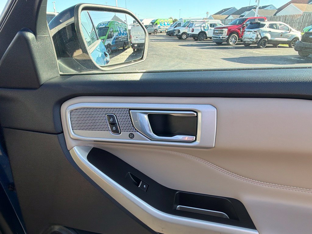Certified 2022 Ford Explorer Limited AWD/4WD image 42