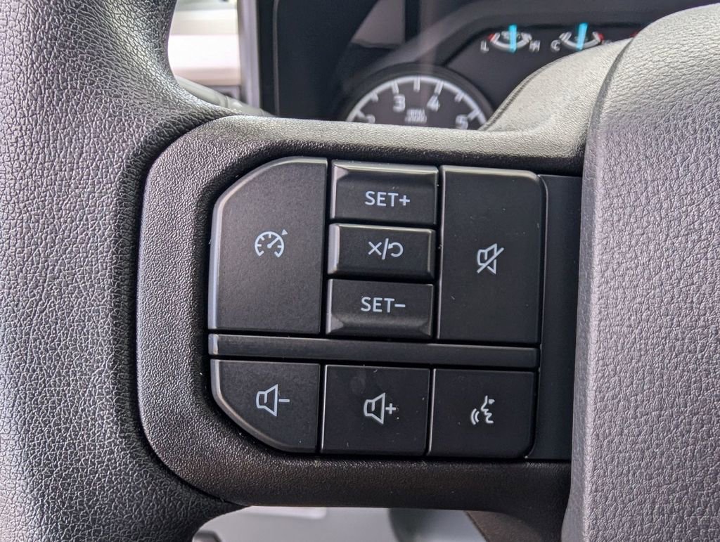 Certified 2025 Ford F350 XLT image 28