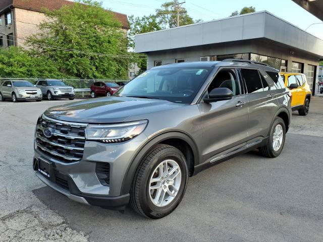 Certified 2025 Ford Explorer Active AWD/4WD image 6