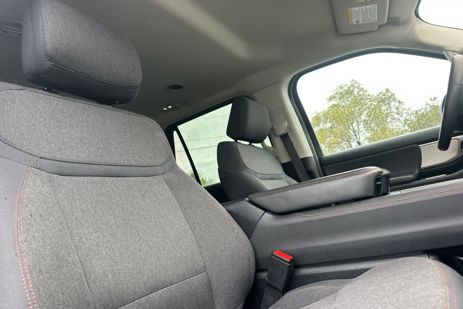 Certified 2025 Ford Expedition Active AWD/4WD image 18