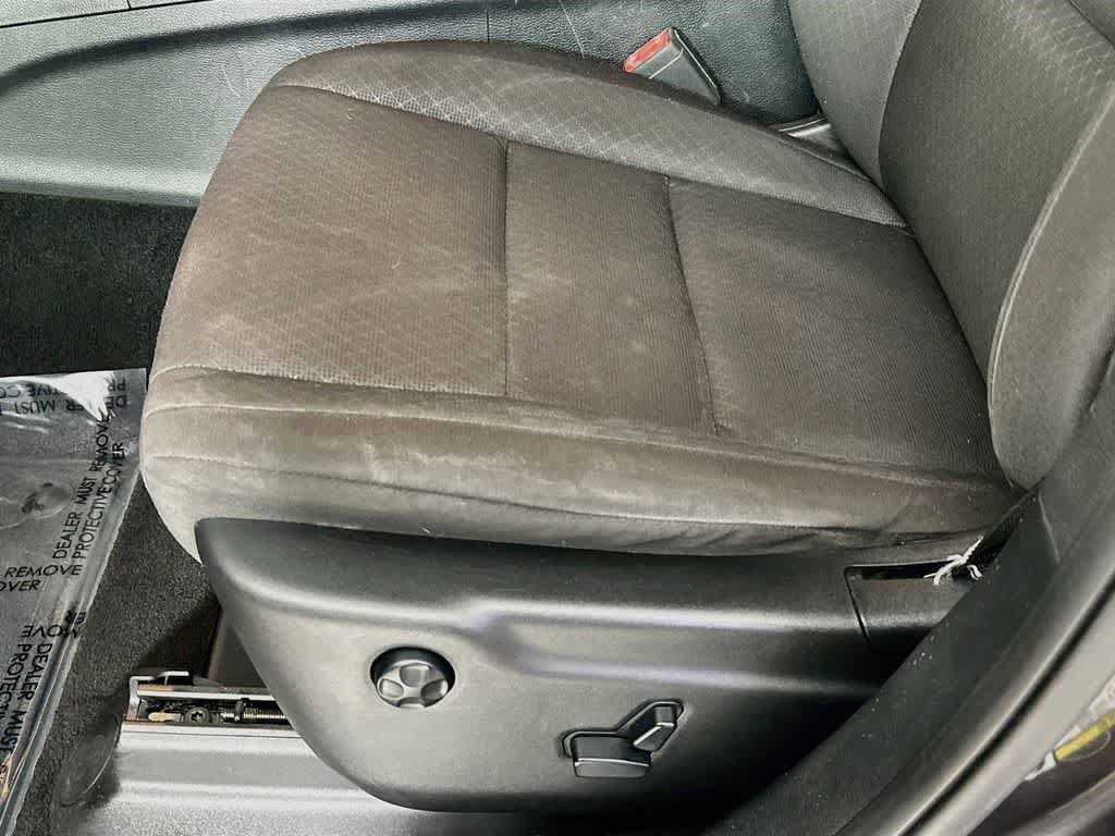 Used 2019 Jeep Grand Cherokee Laredo RWD image 28