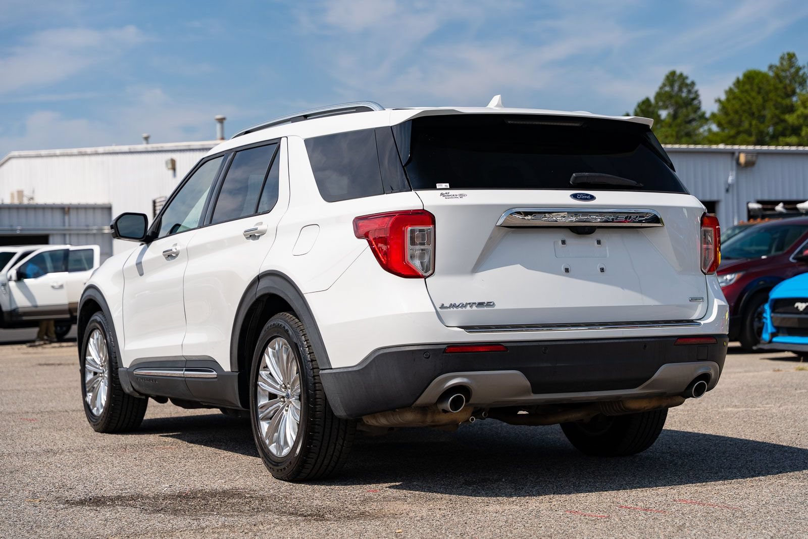 Certified 2020 Ford Explorer Limited RWD image 5