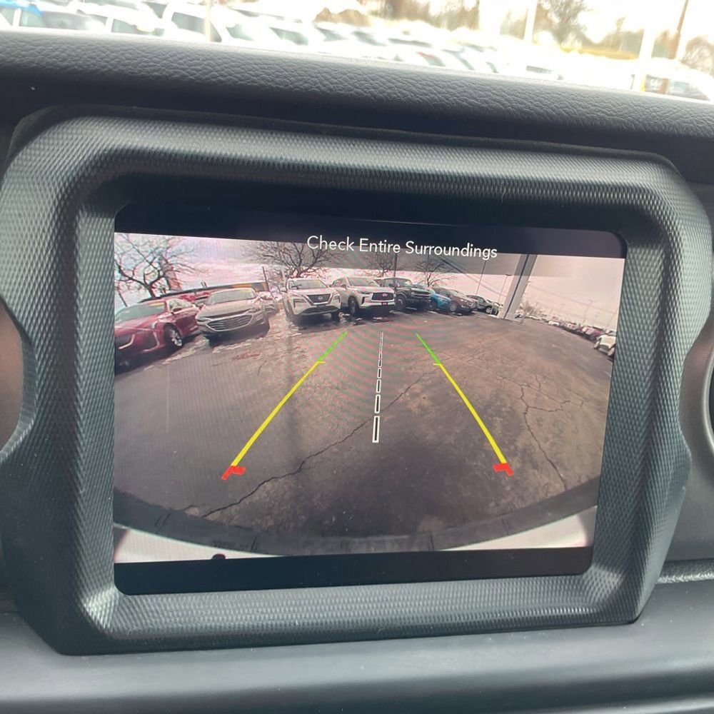 Used 2023 Jeep Wrangler Sport S image 28