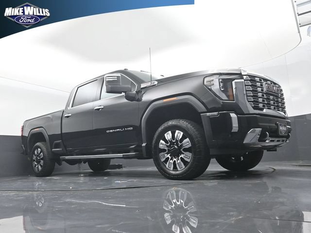 Used 2024 GMC Sierra 2500 Denali w/ Technology Package AWD/4WD image 17