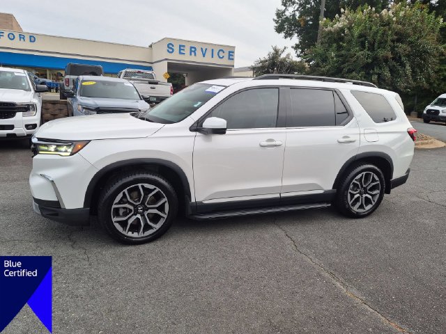 Used 2024 Honda Pilot Touring image 2