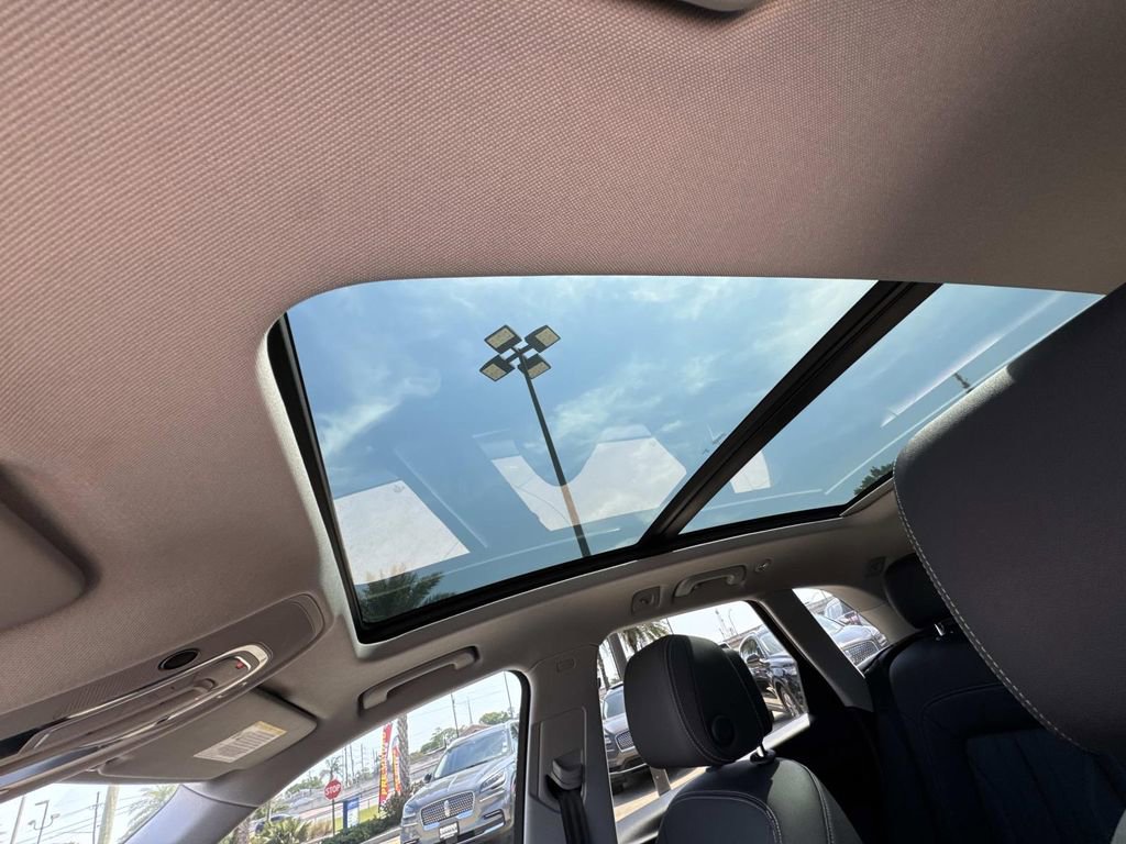 Used 2024 Audi Q5 2.0T Premium image 29