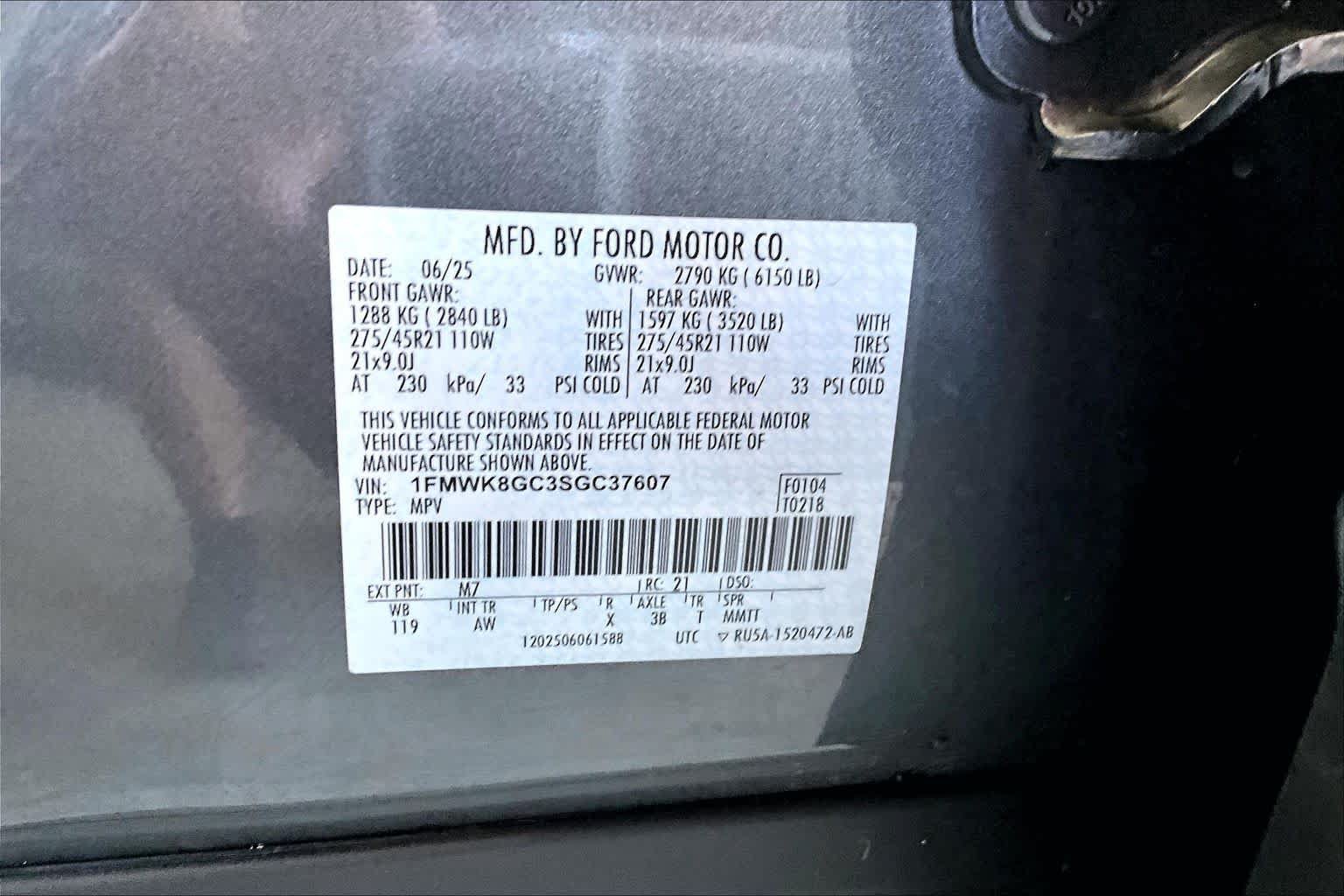Certified 2025 Ford Explorer ST w/ Sun And Sound Package AWD/4WD image 32
