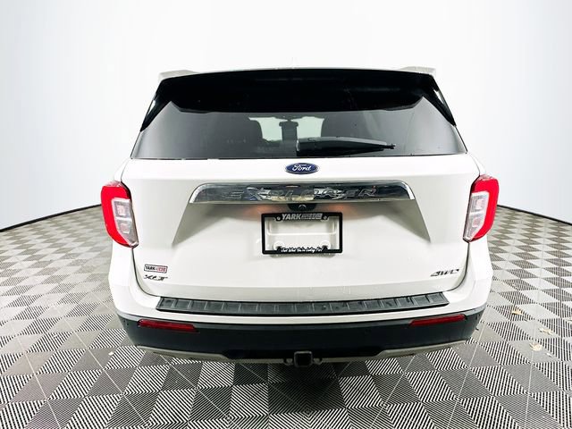 Certified 2021 Ford Explorer XLT w/ Equipment Group 202A image 11