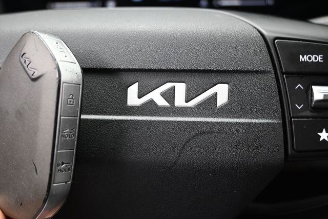 Used 2025 Kia K4 FWD image 32