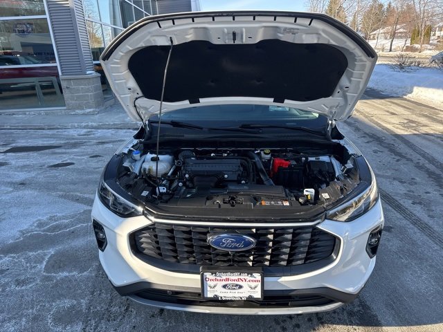 Certified 2023 Ford Escape Platinum w/ Premium Technology Package image 10