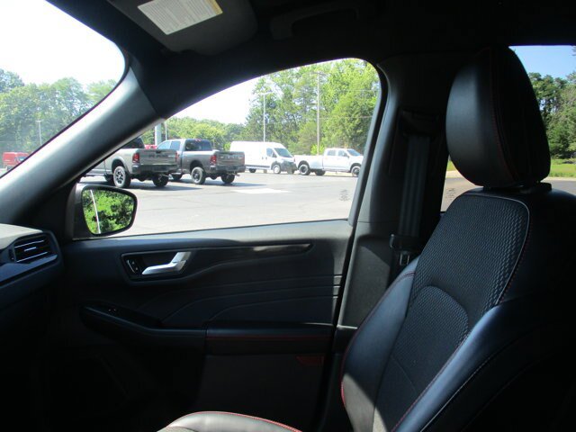 Certified 2024 Ford Escape ST-Line w/ Tech Pack #1 AWD/4WD image 32