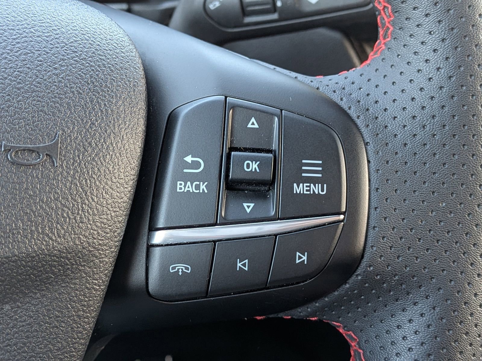 Certified 2023 Ford Escape ST-Line w/ Tech Pack #1 image 30