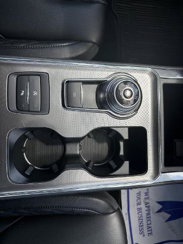 Certified 2024 Ford Edge Titanium AWD/4WD image 17