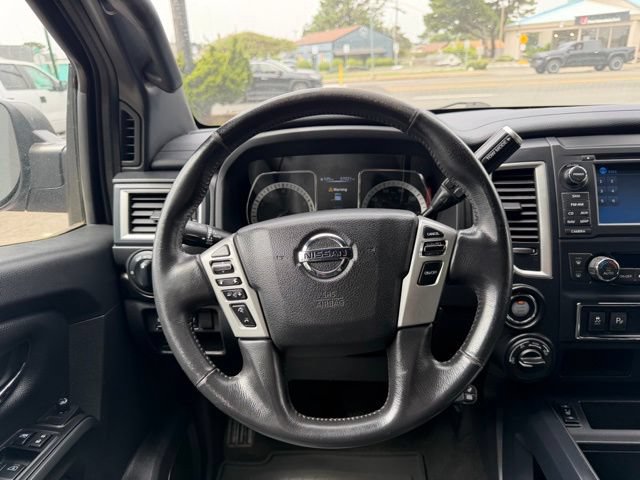 Used 2018 Nissan Titan SV w/ SV Convenience Package AWD/4WD image 10