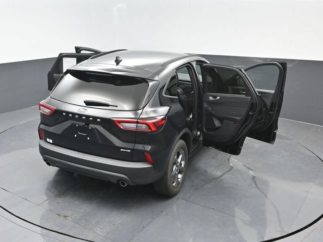 Certified 2025 Ford Escape ST-Line AWD/4WD image 25