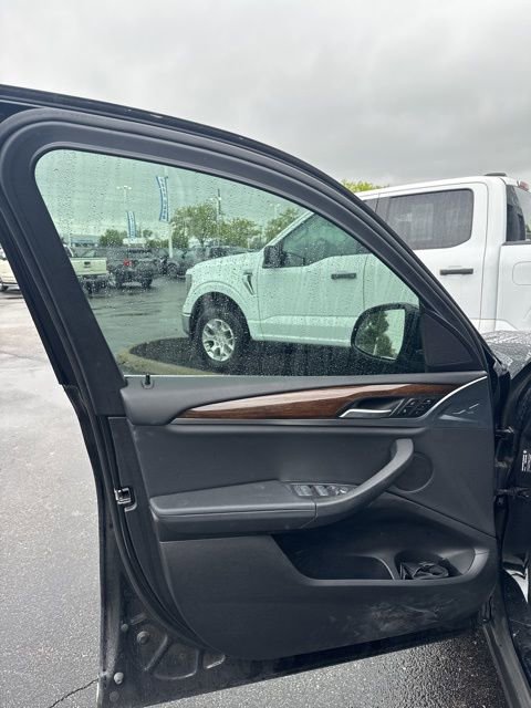 Used 2021 BMW X3 xDrive30i w/ Convenience Package AWD/4WD image 17