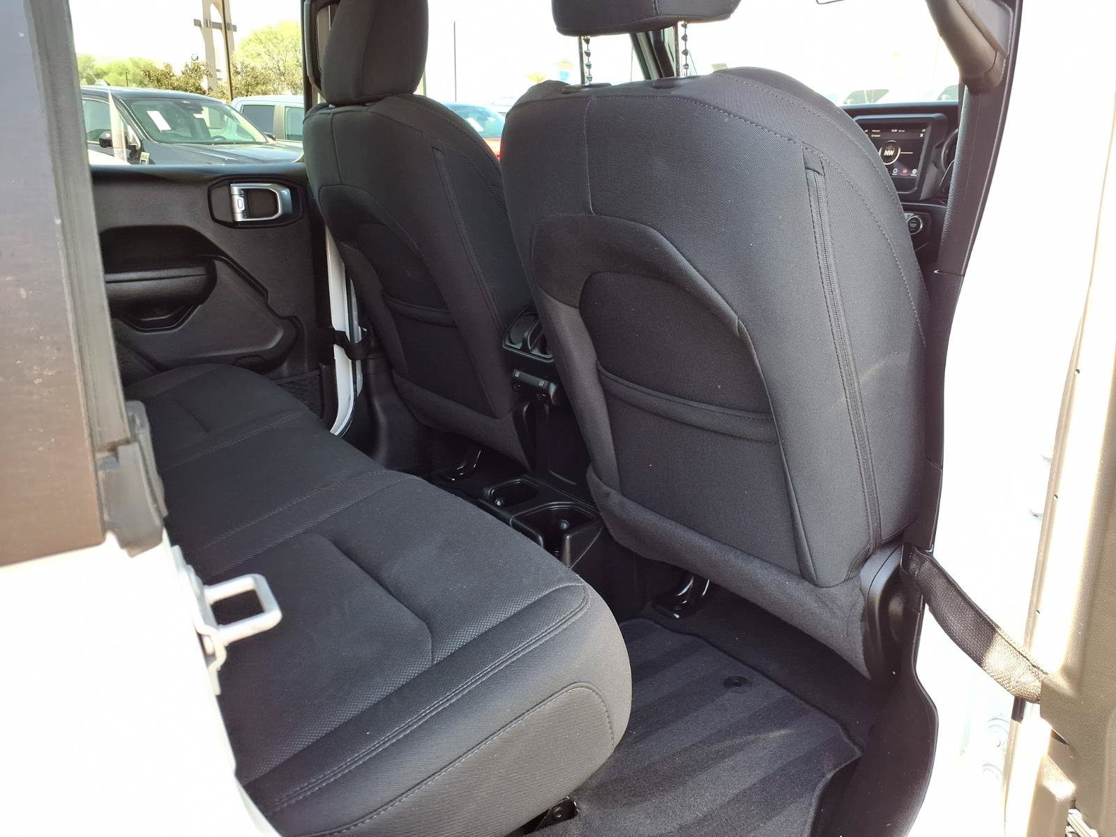 Used 2022 Jeep Wrangler Unlimited Sport AWD/4WD image 13